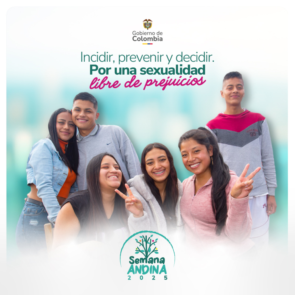Grupo de jóvenes sonrientes mostrando paz; lema Por una sexualidad libre de prejuicios y logo Semana Andina 2025