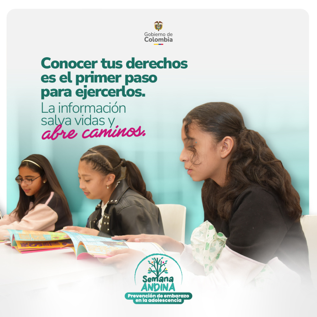 Tres adolescentes sentadas leyendo folletos informativos sobre prevención del embarazo, junto al lema del Gobierno de Colombia.
