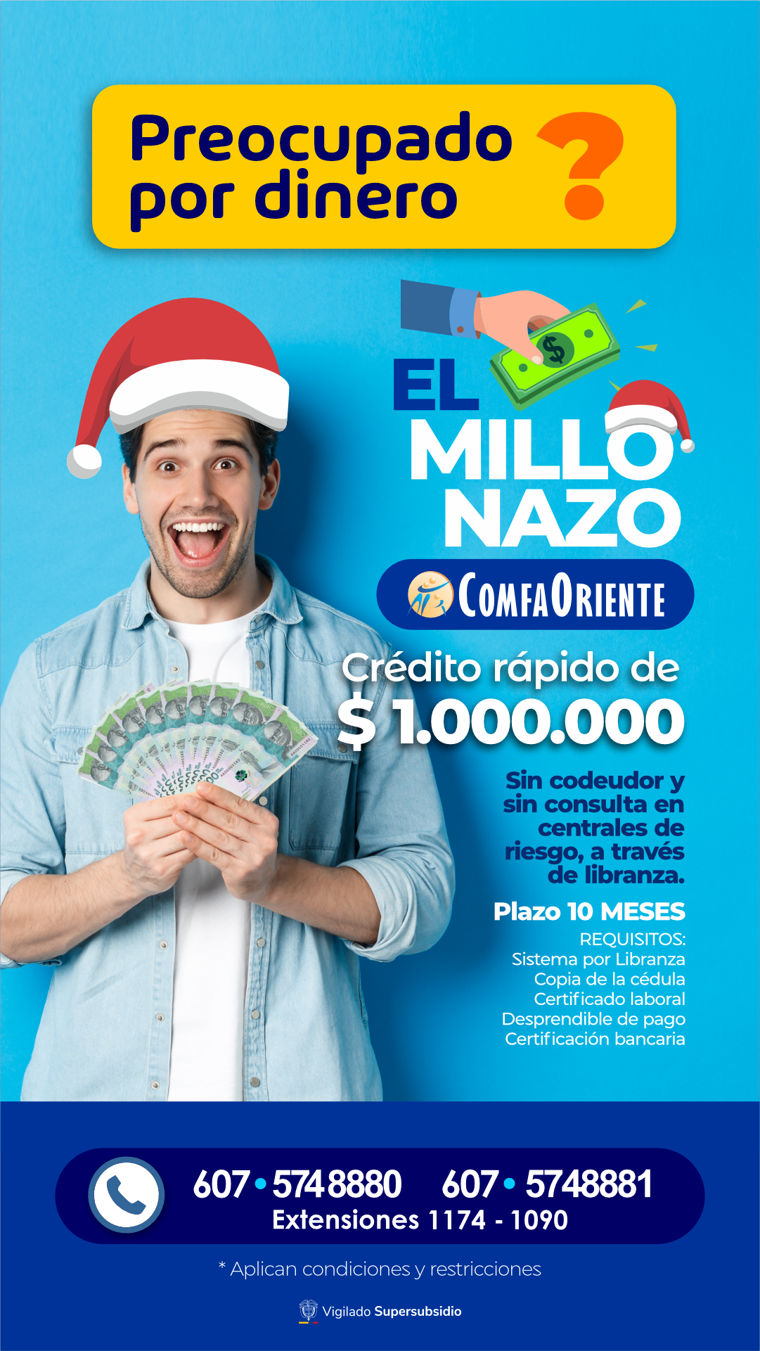 Hombre sonriente con gorro navideño sosteniendo billetes; anuncio de ComfaOriente El Millonazo ofreciendo crédito $1.000.000